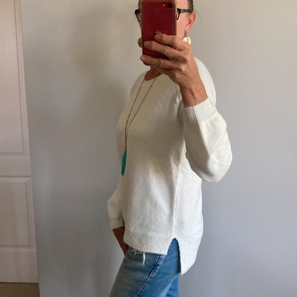 White Long Sleeve Crew Neck Sweater - Picture 9 of 10